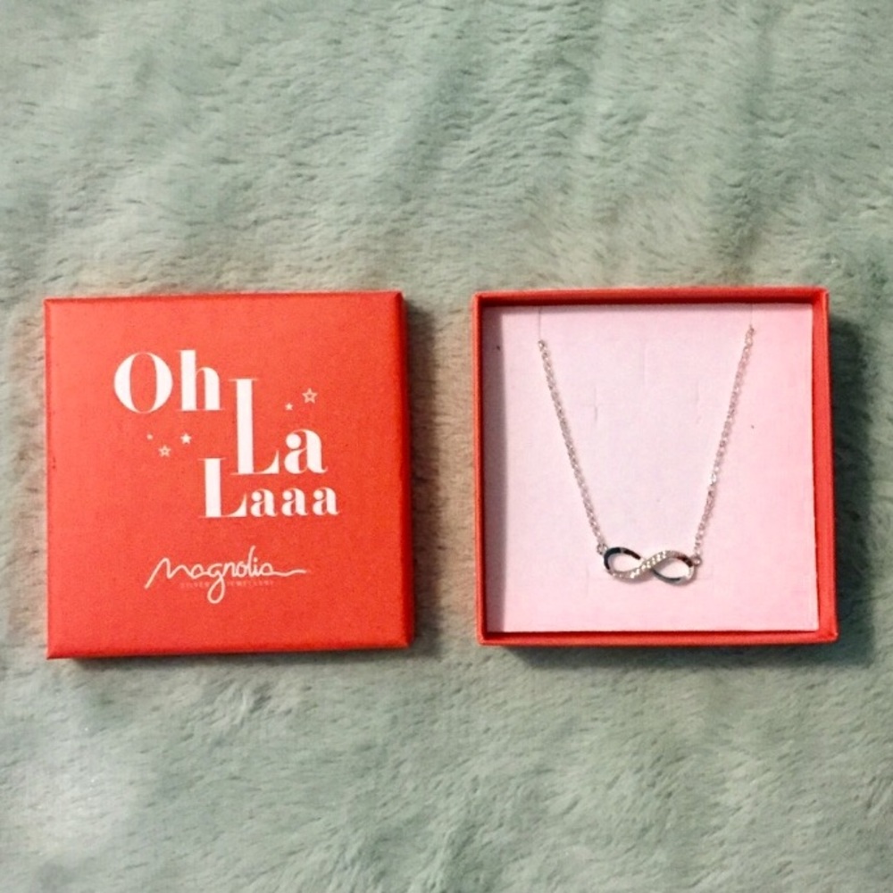 💥💎 NEW Infinity Necklace